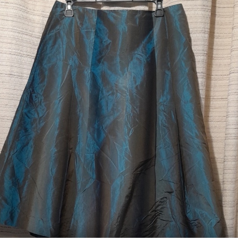TALBOTS pure silk skirt, ocean green color in excellent condition